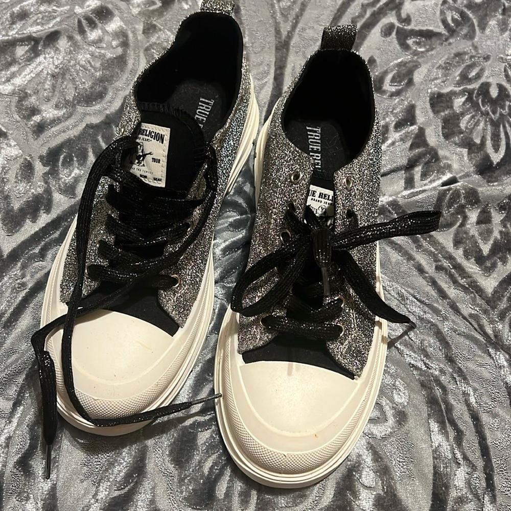 Black sliver glitter true religion 10 sneakers